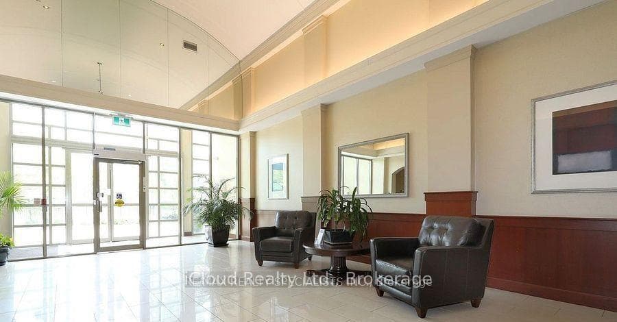 1359 Rathburn Road Unit 408 photo 11