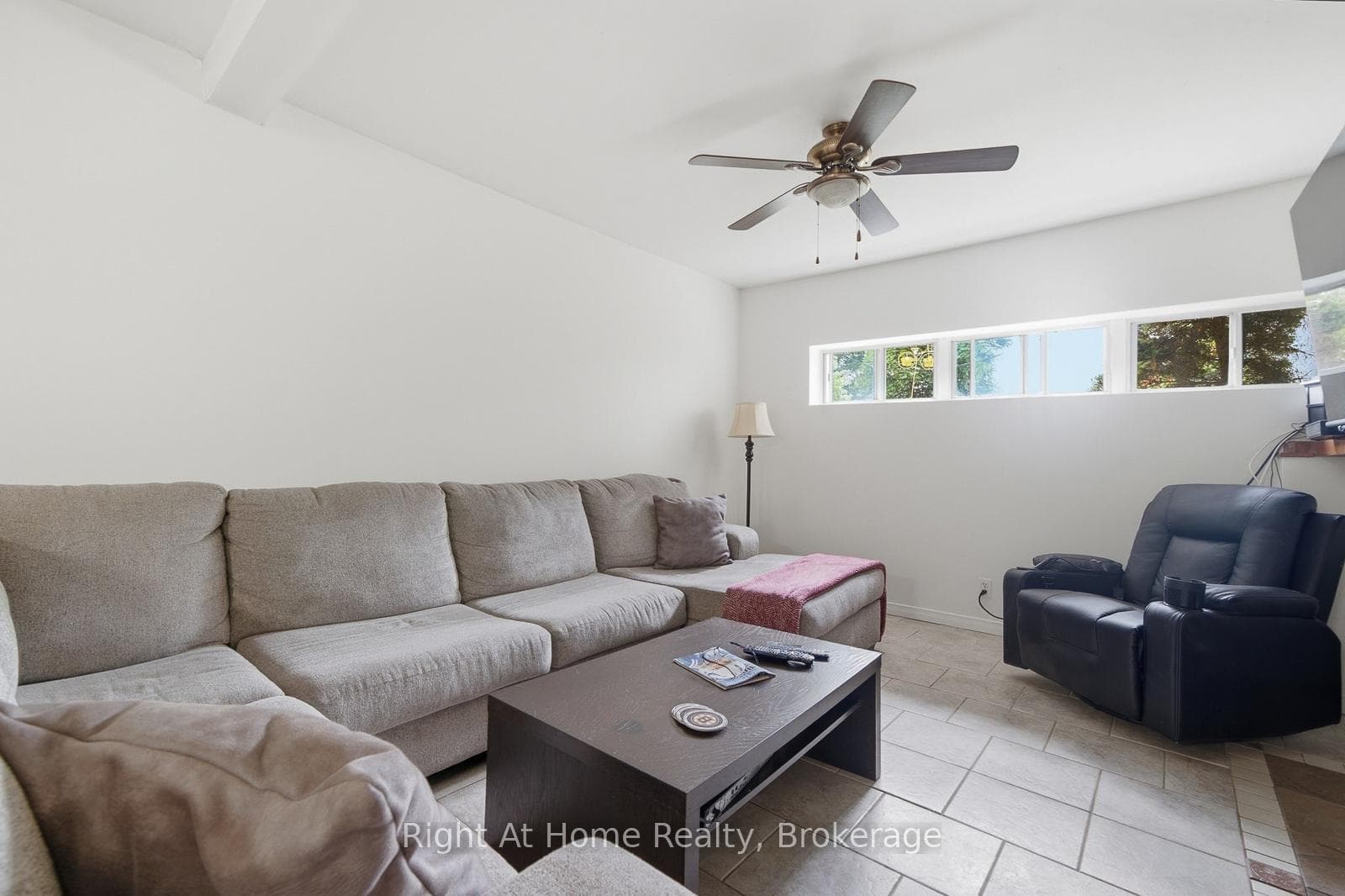 16 Oriole Park Avenue photo 35