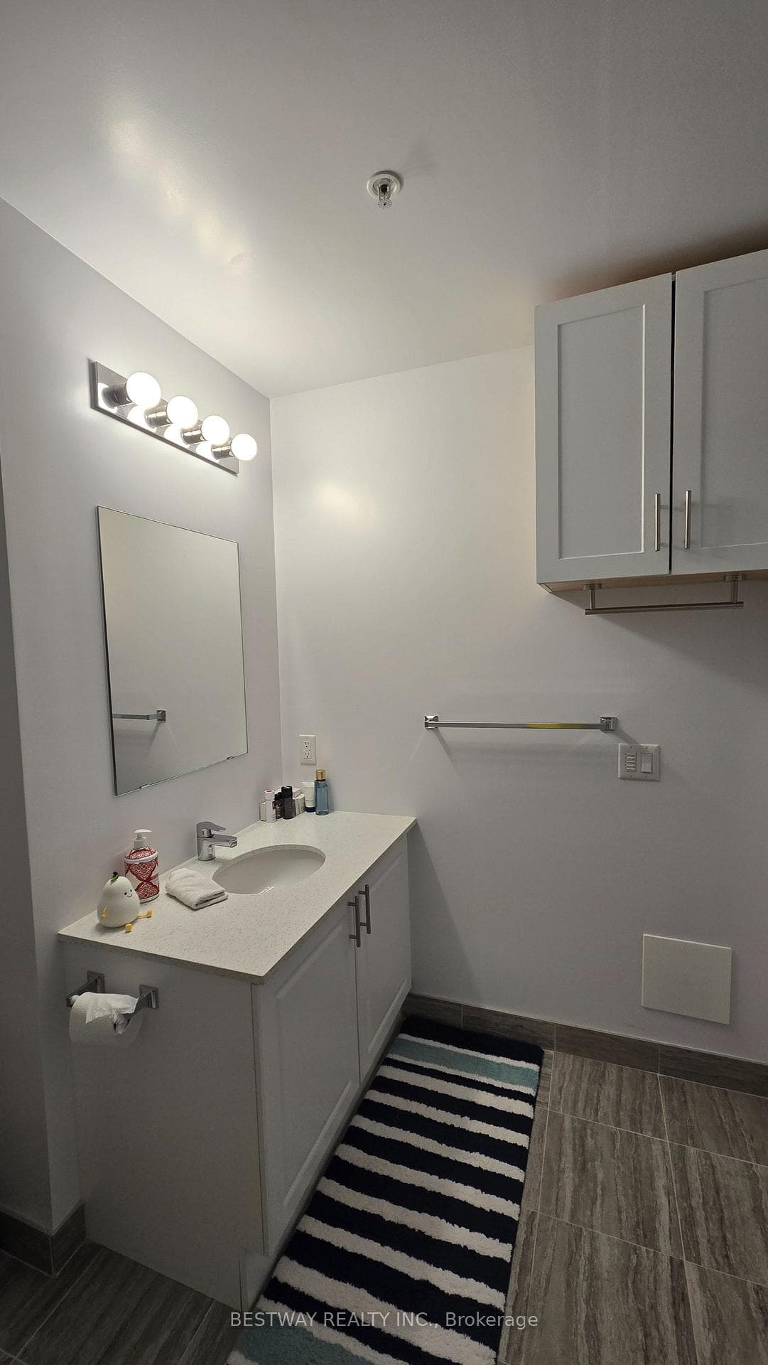 7711 Green Vista Gate Unit 911 photo 19