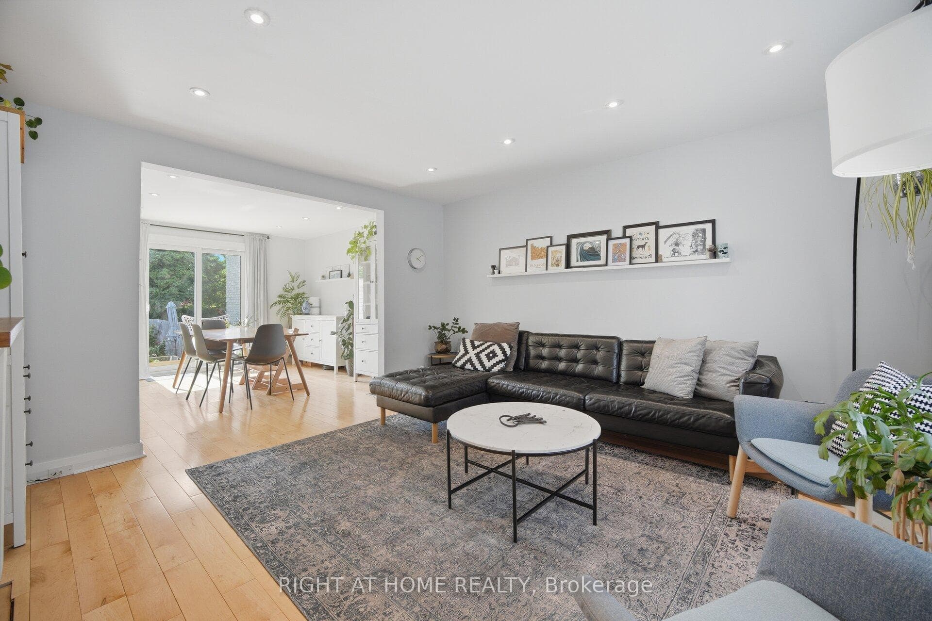 18 Vanbrugh Avenue photo 10