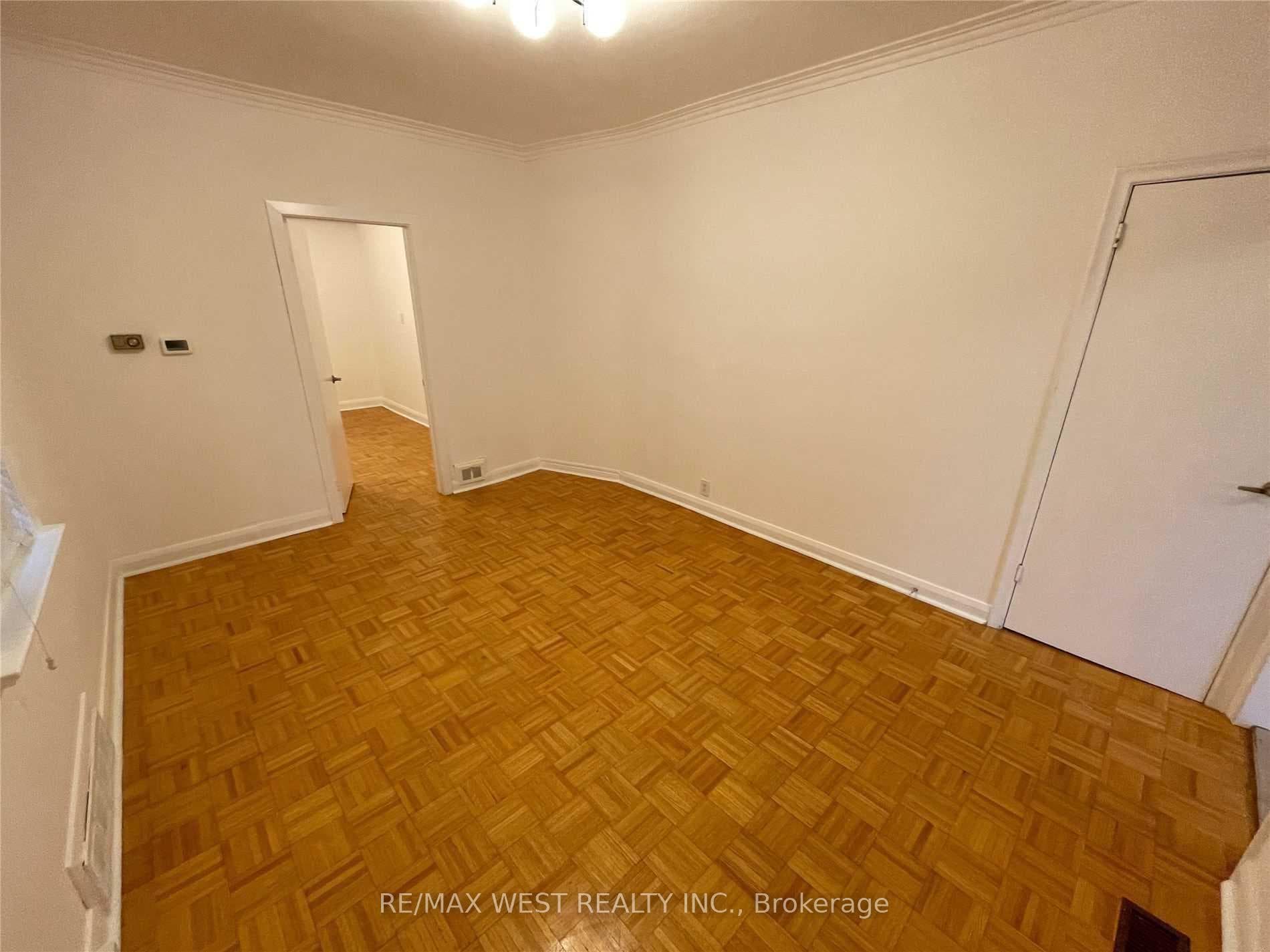 132 Mcroberts Avenue Unit Main photo 10