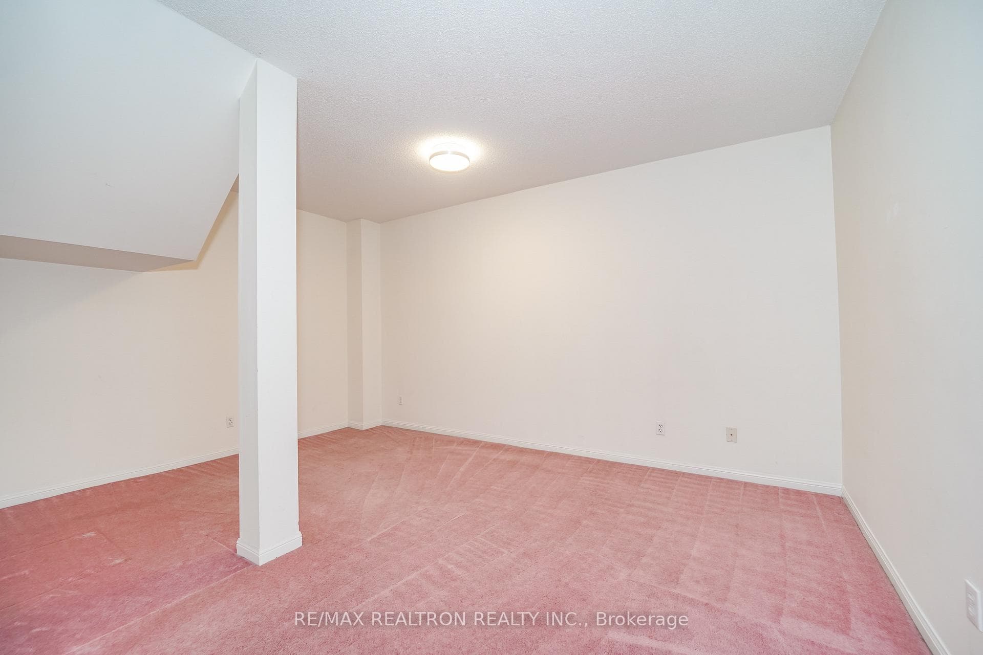 5 St Moritz Way Unit 1 photo 31