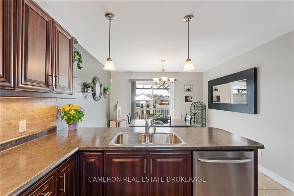 357 GLEN NORA Drive photo 8