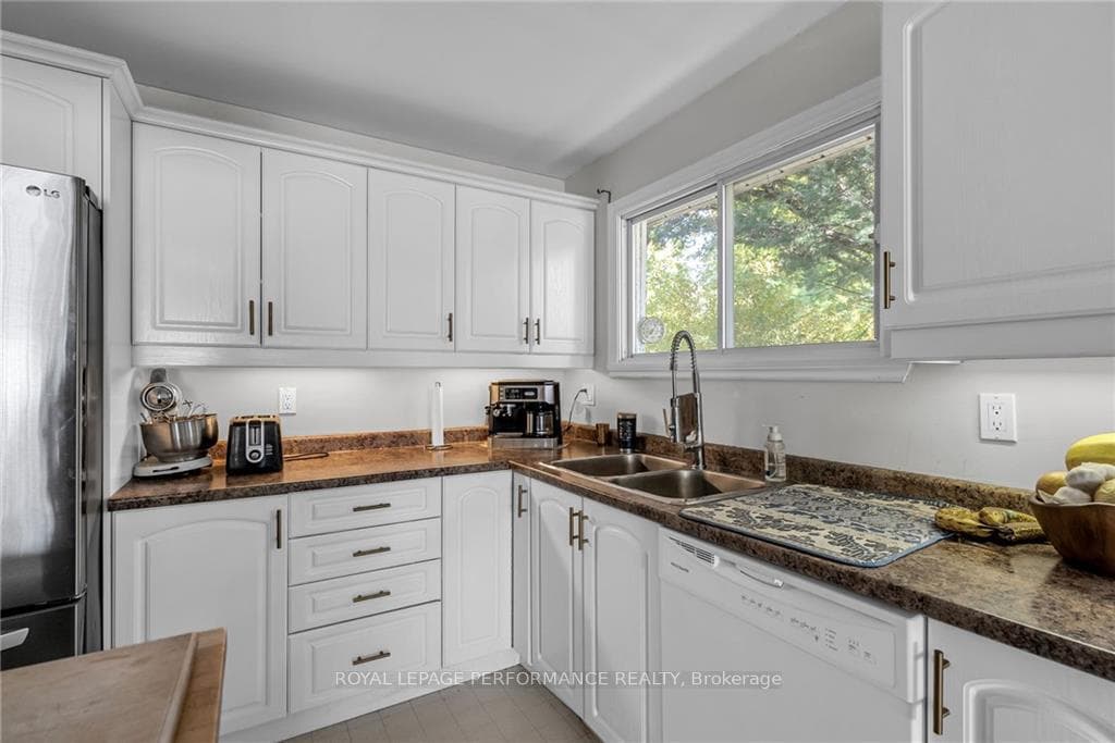 1613 JOYCE Street photo 6