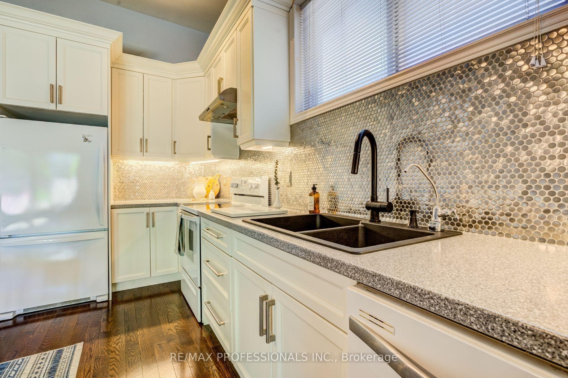 39 Rosemeade Avenue photo 21