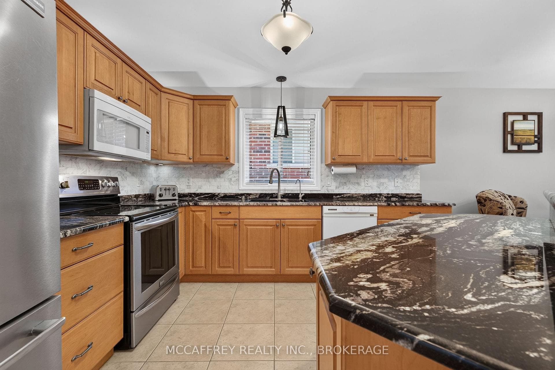 9 Hartwood Crescent photo 17