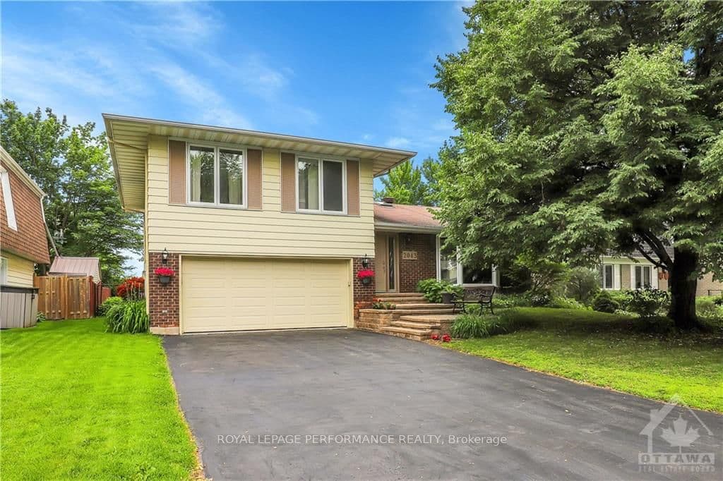 2043 BEAVERHILL Drive photo 1