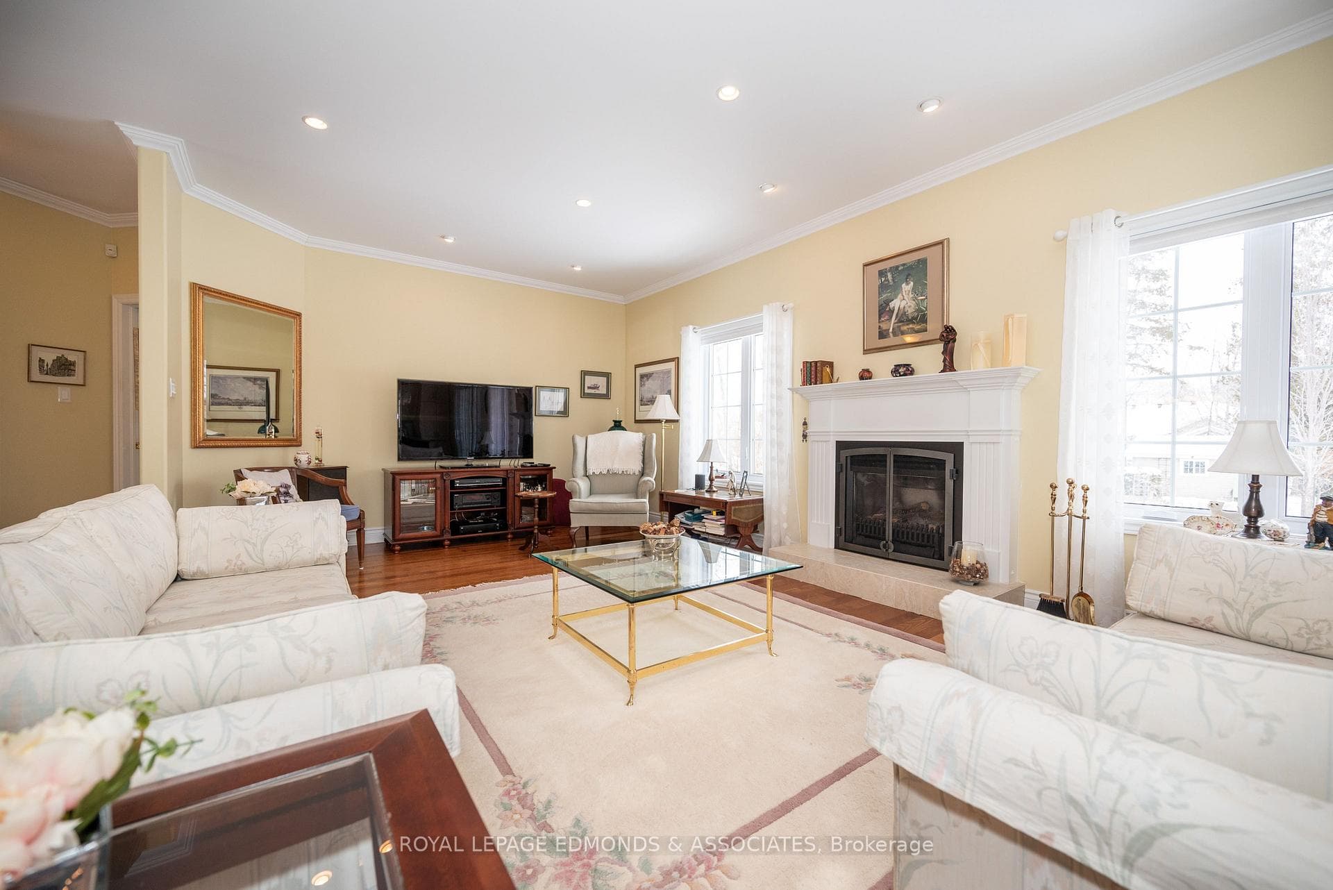 441 D'Youville Drive photo 10