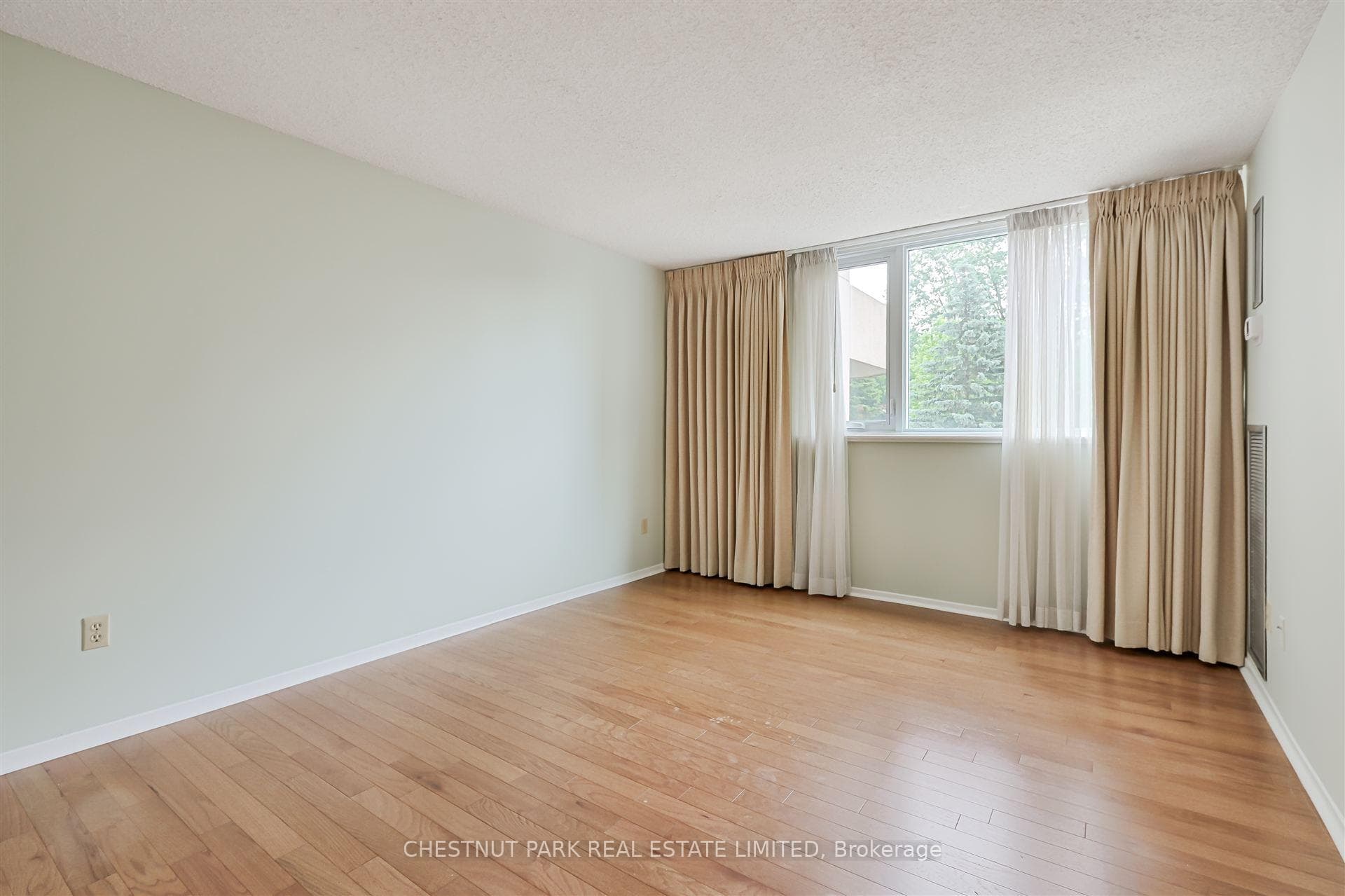 75 Wynford Heights Crescent Unit 305 photo 26