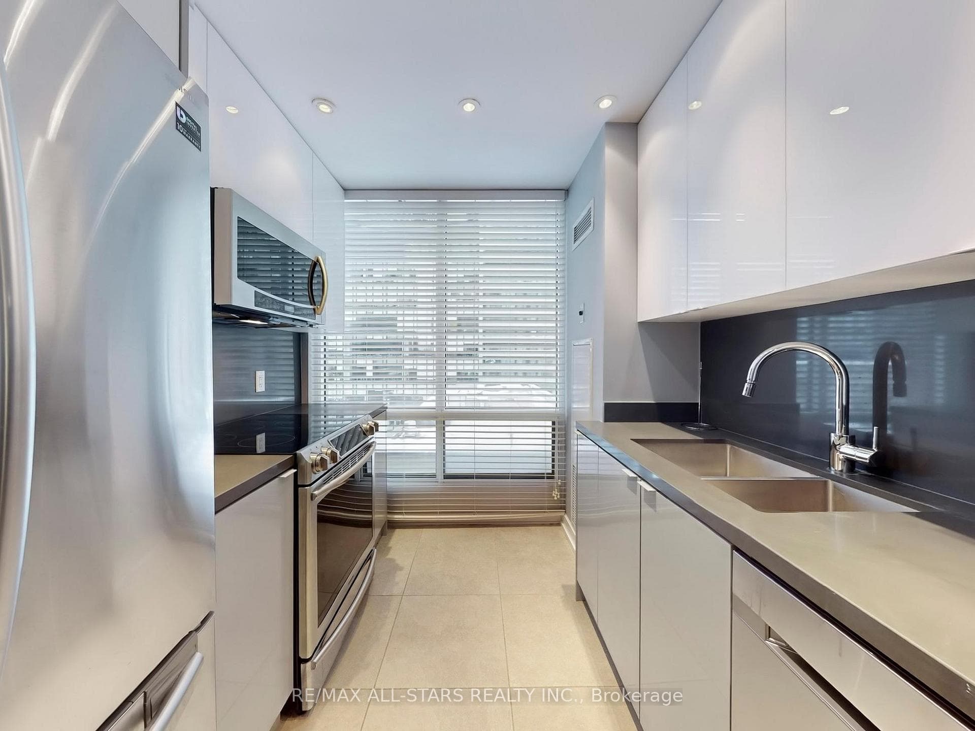 85 Bloor Street Unit 611 photo 10