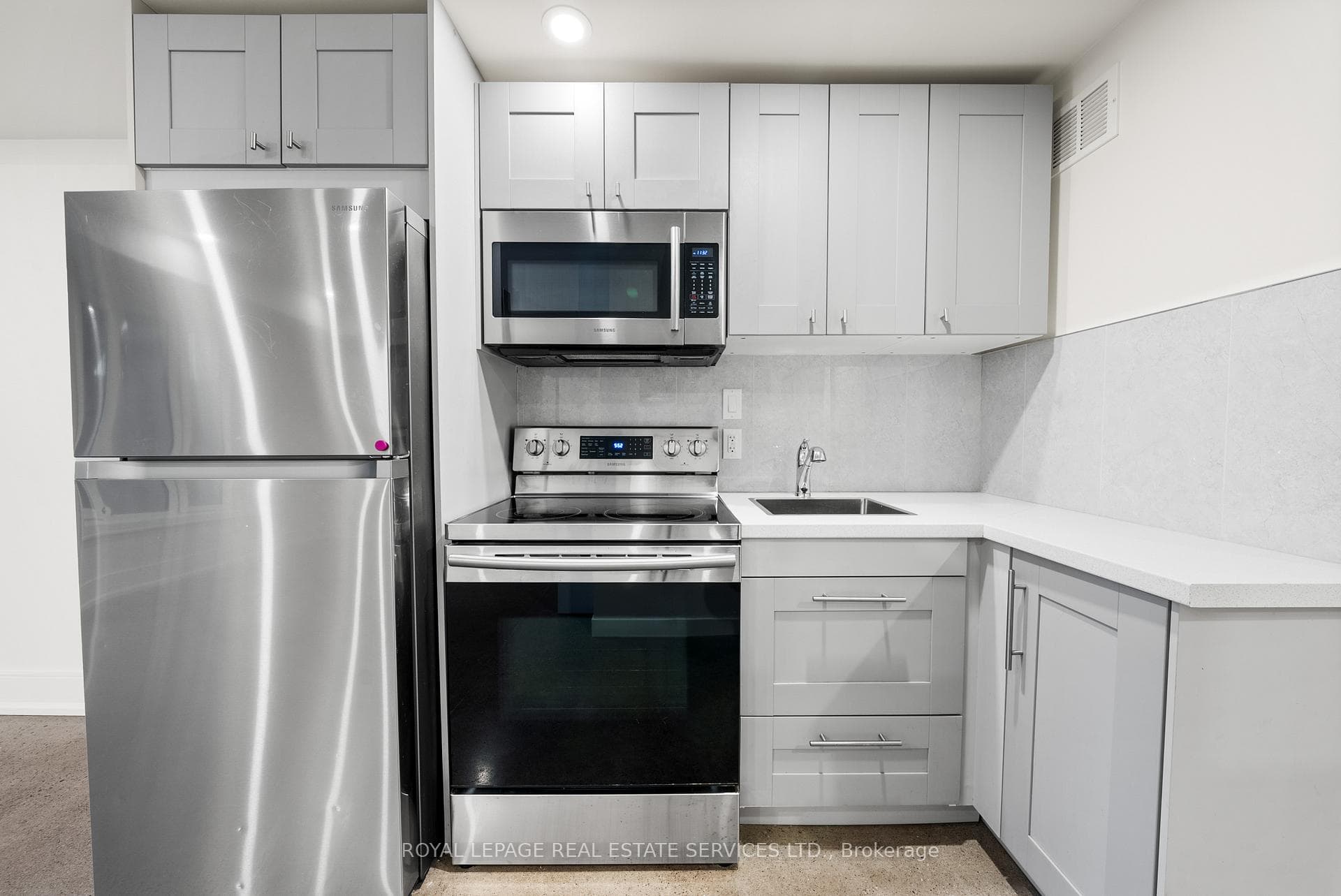 4A Twenty Seventh Street Unit Lower photo 9