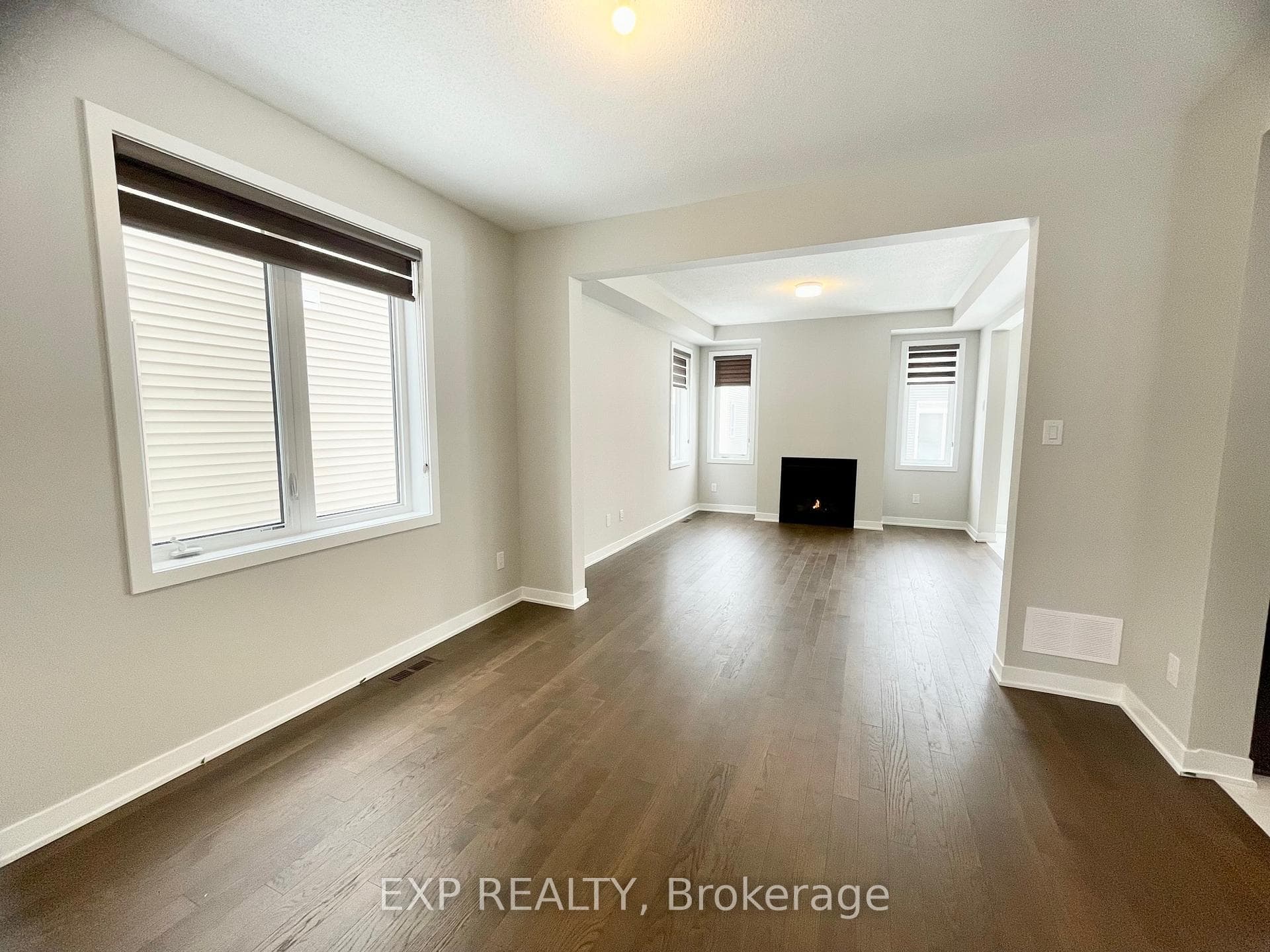 634 Allied Mews photo 3