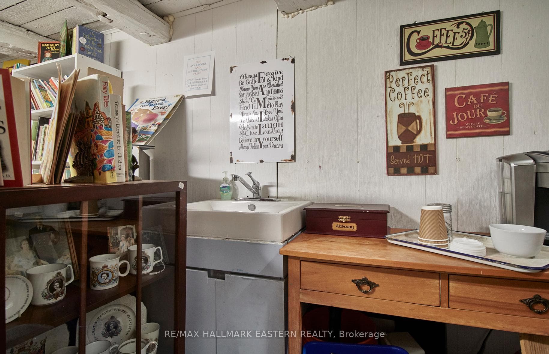 Working sink in Barn