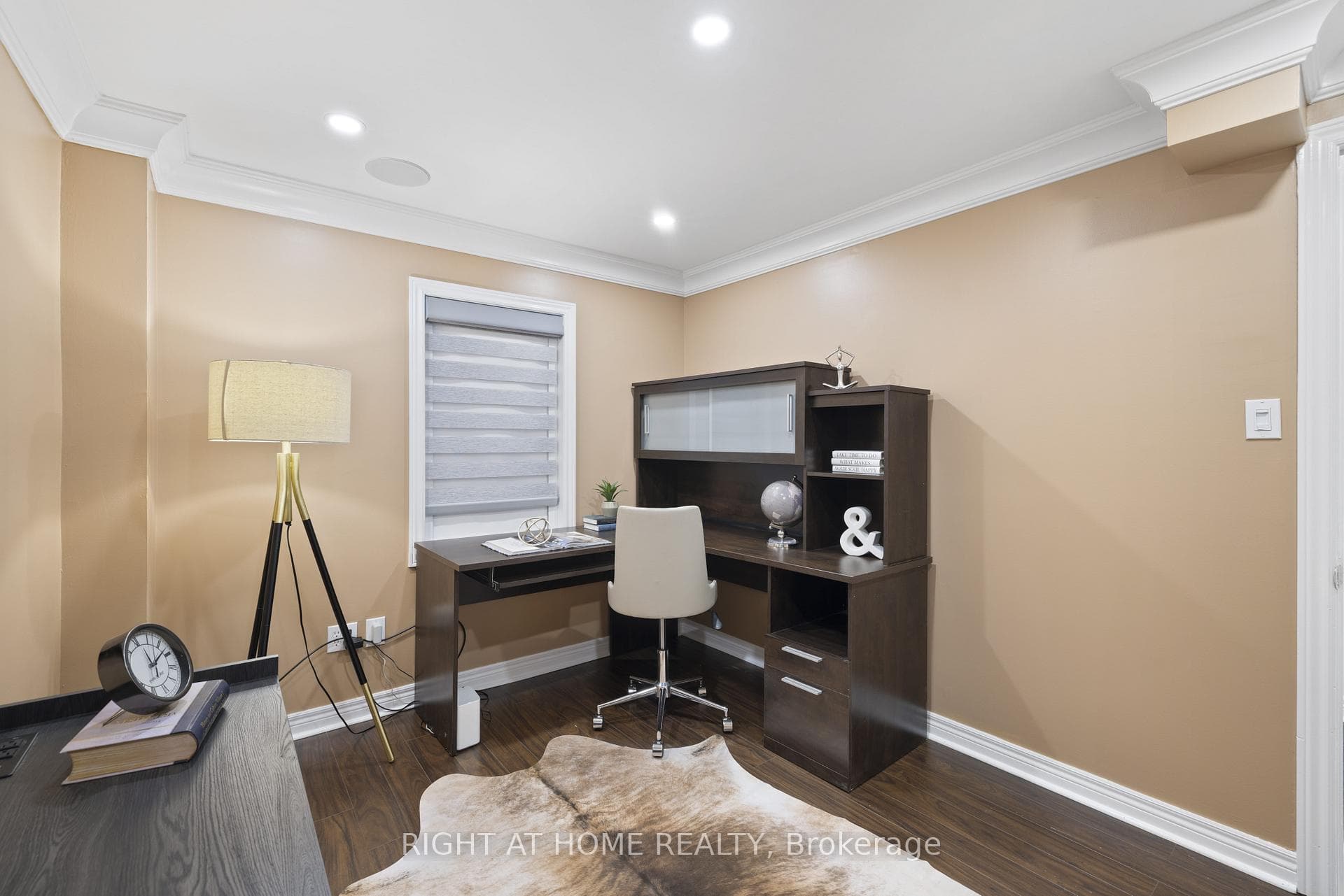 27 Hawtin Lane photo 4