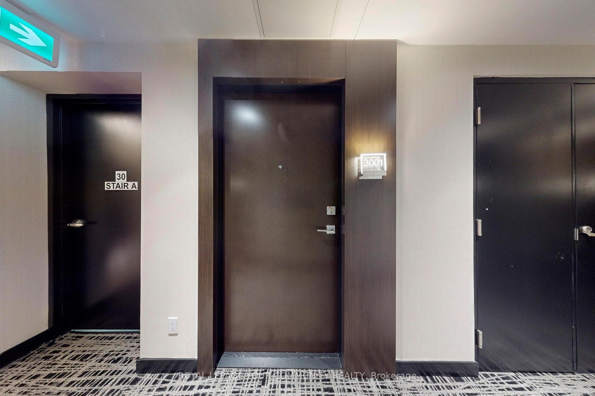 2221 Yonge Street Unit 3001 photo 28