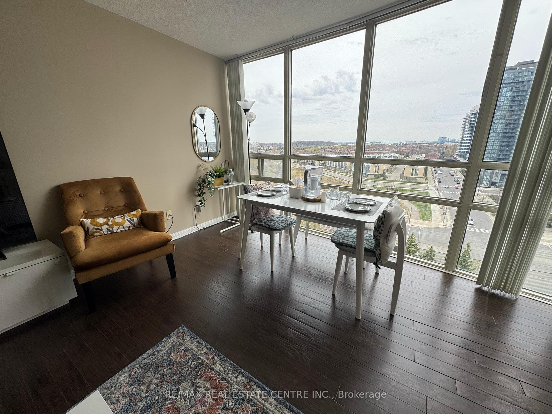 50 Eglinton Avenue Unit 1001 photo 9