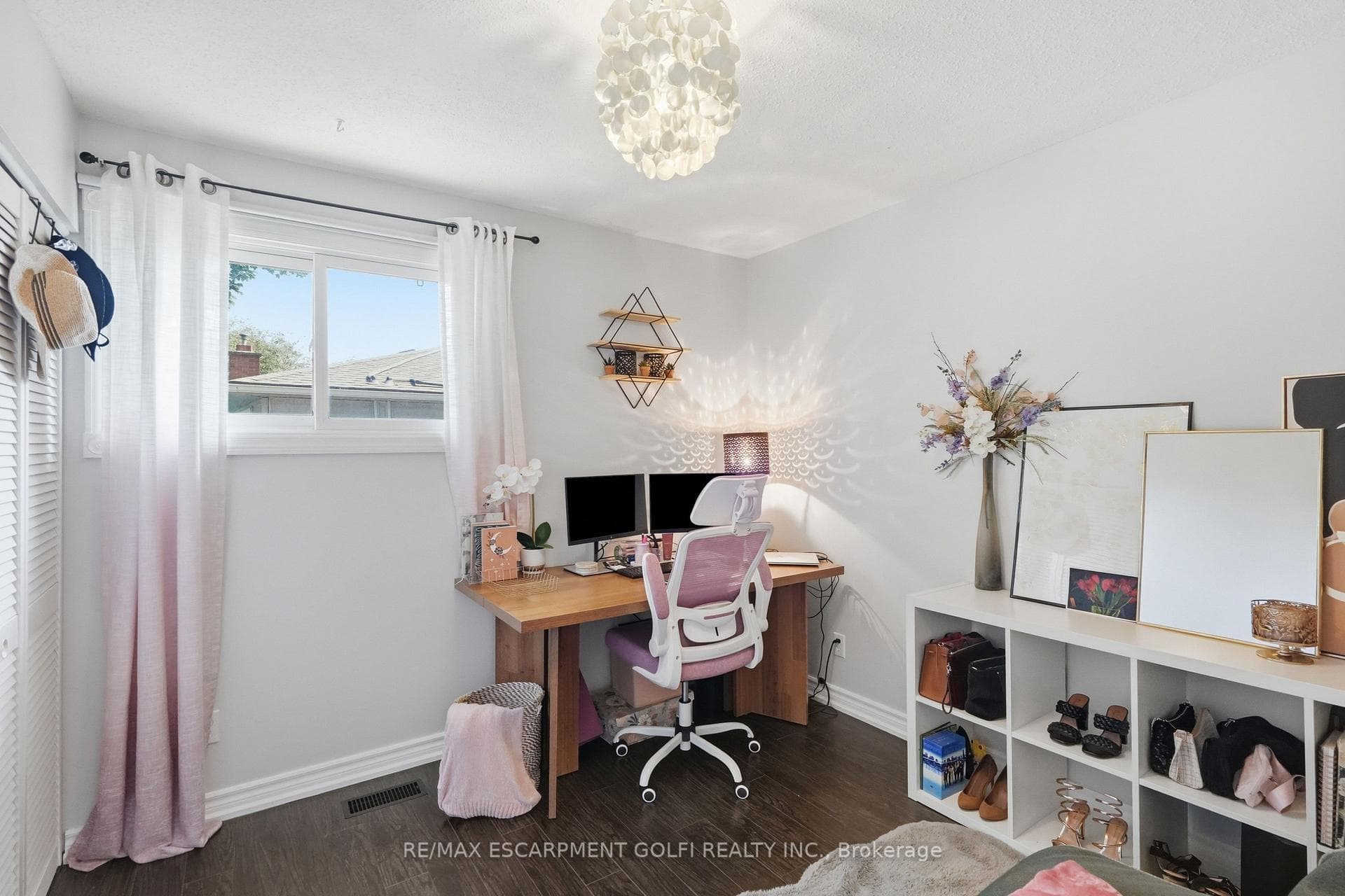 33 Debora Drive photo 19
