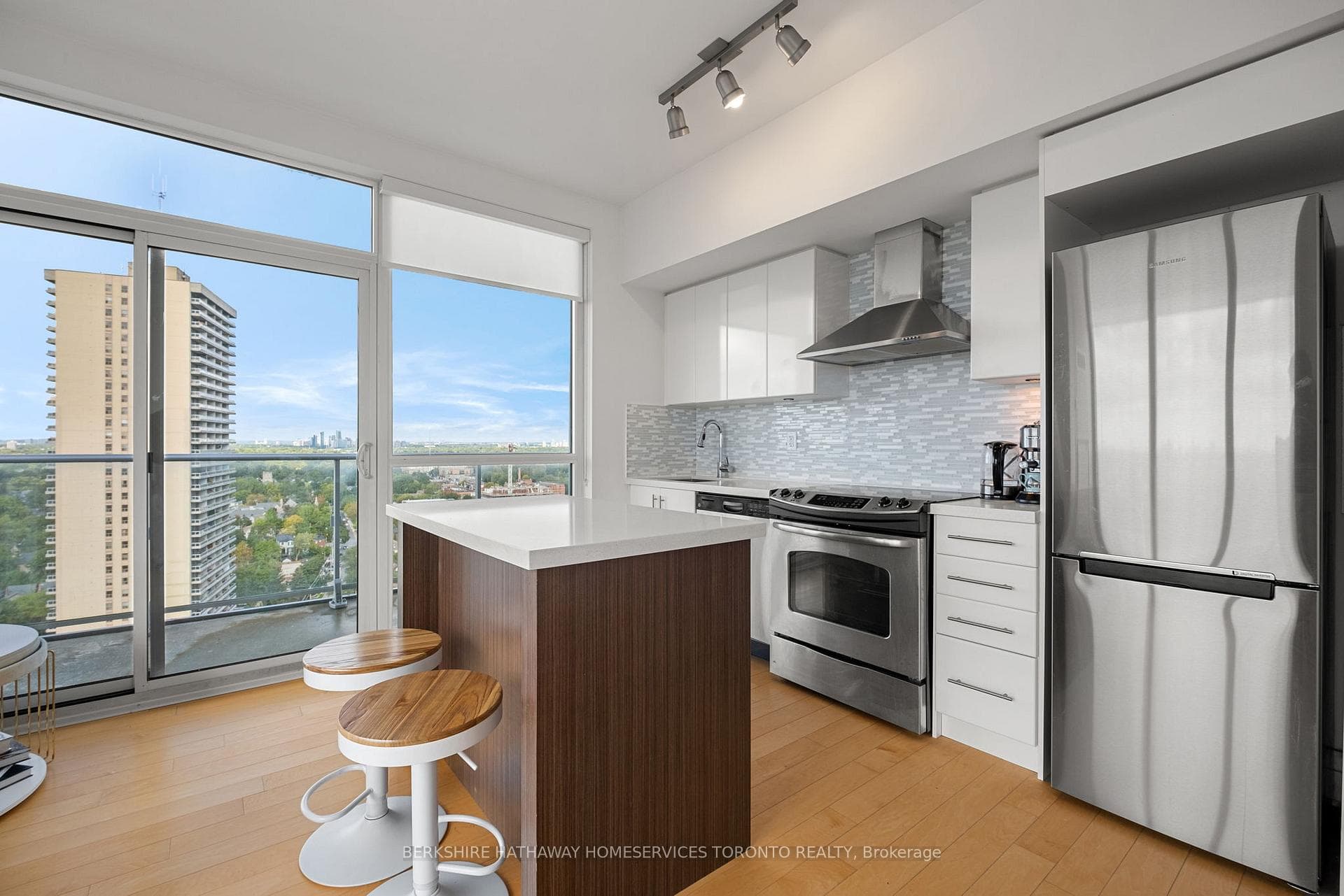 58 Orchard View Boulevard Unit Ph02 photo 7