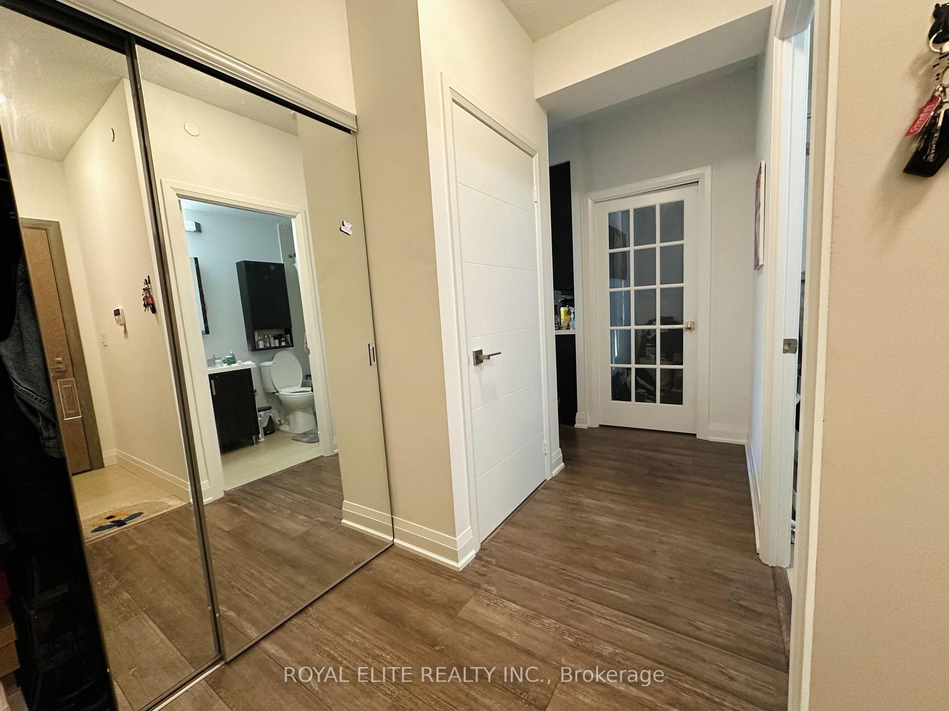 28 Uptown Drive Unit 222 photo 9