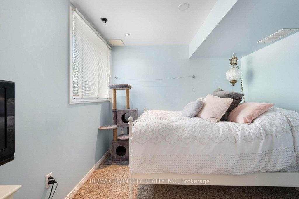 142 YORK Street Unit 10 photo 24