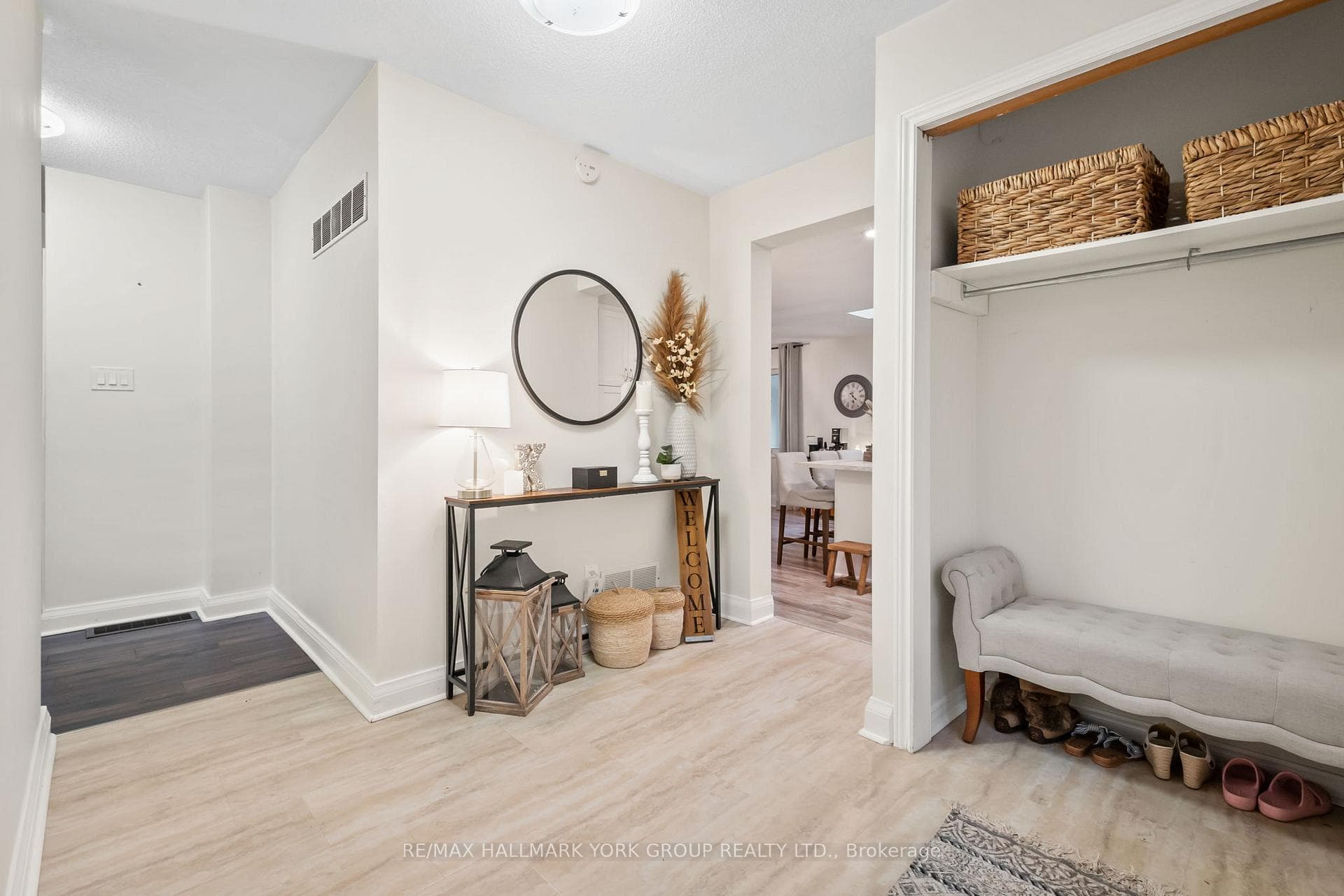 59 Laidlaw Street photo 5