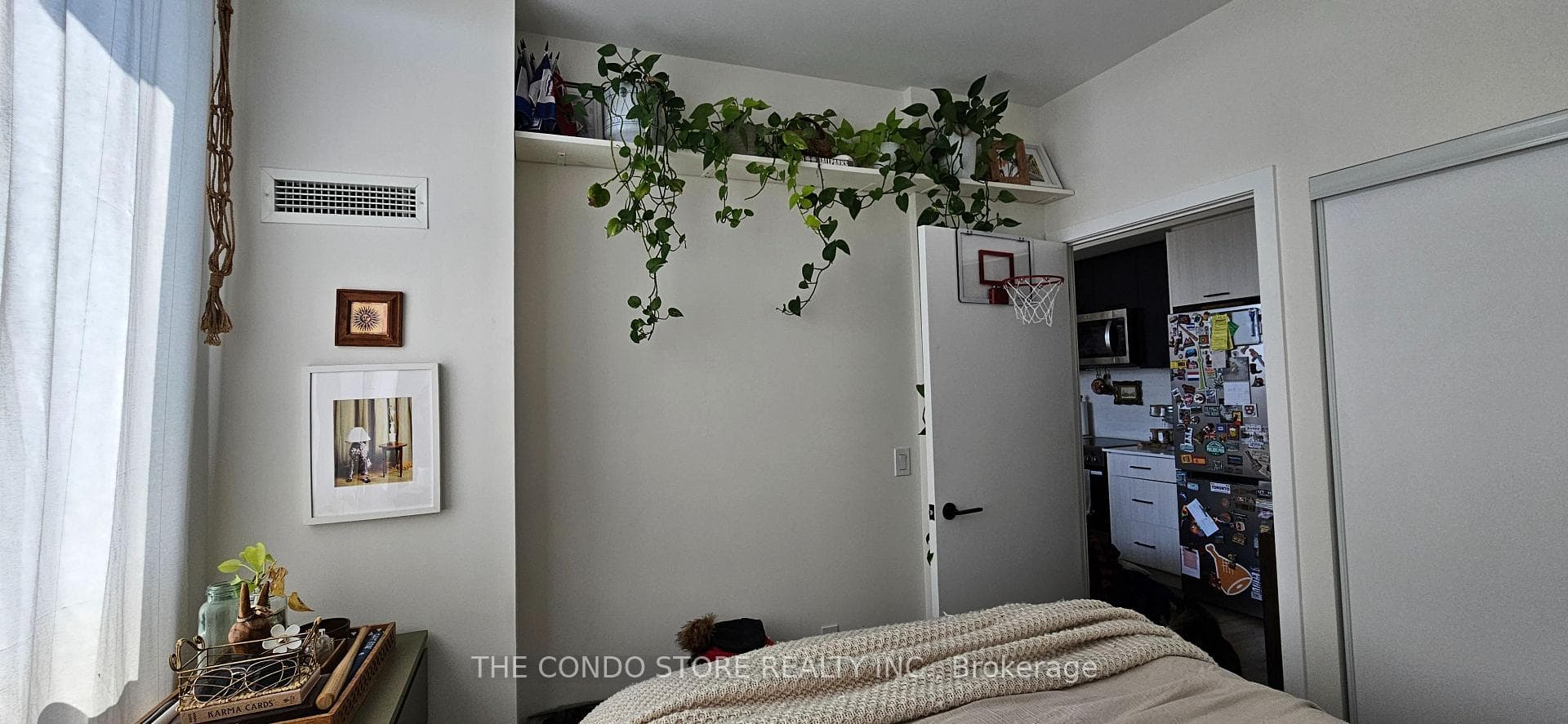 2300 St. Clair Avenue Unit 1004 photo 26