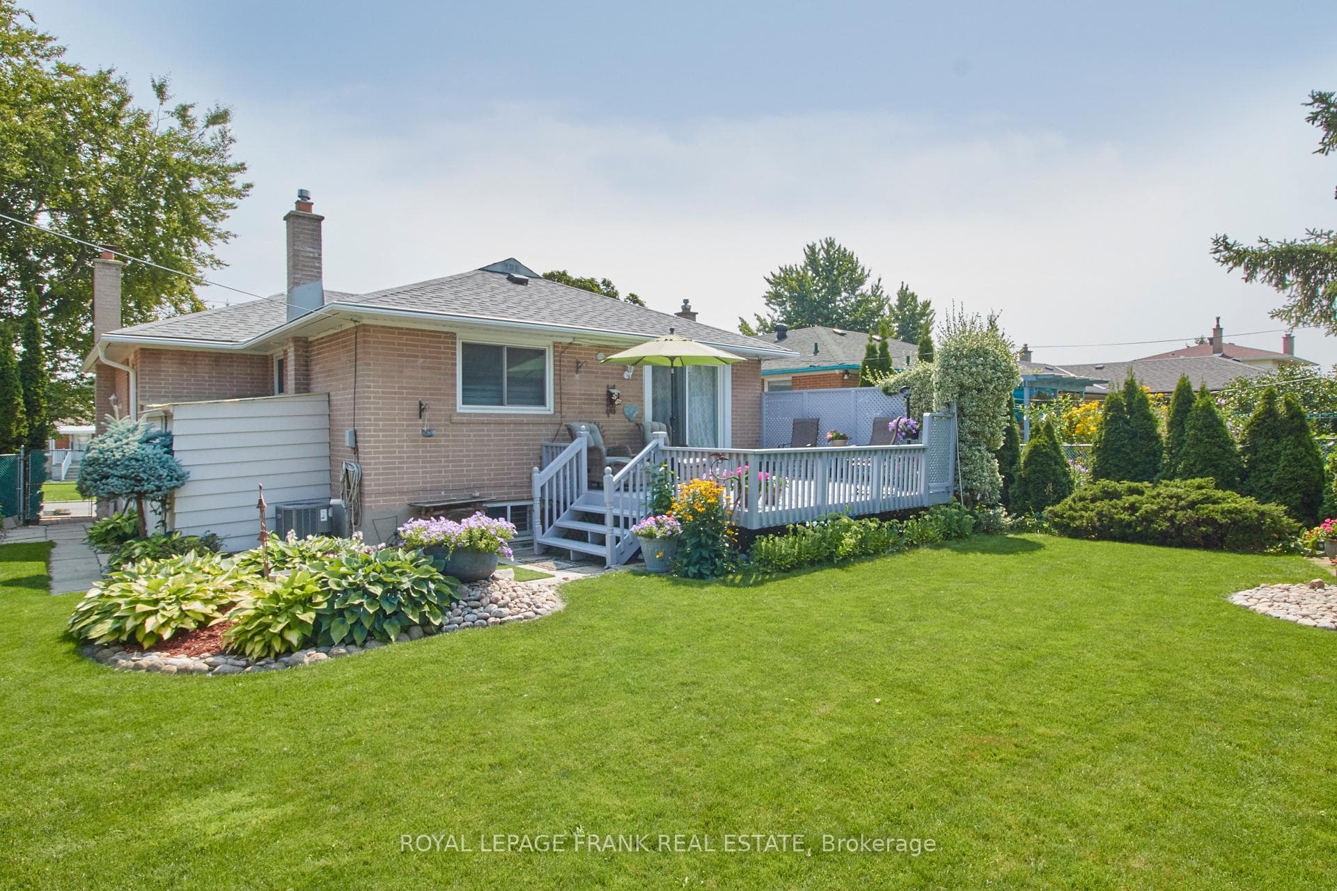 128 Allanford Road photo 23
