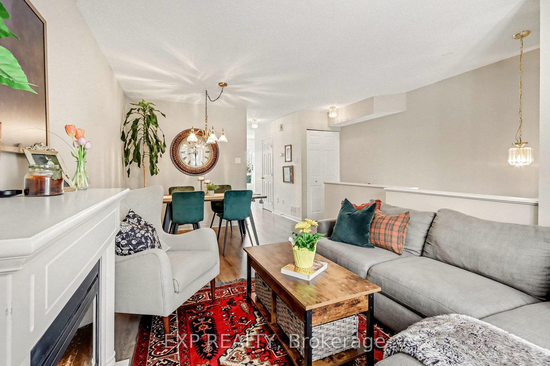 211 Gershwin Private photo 10
