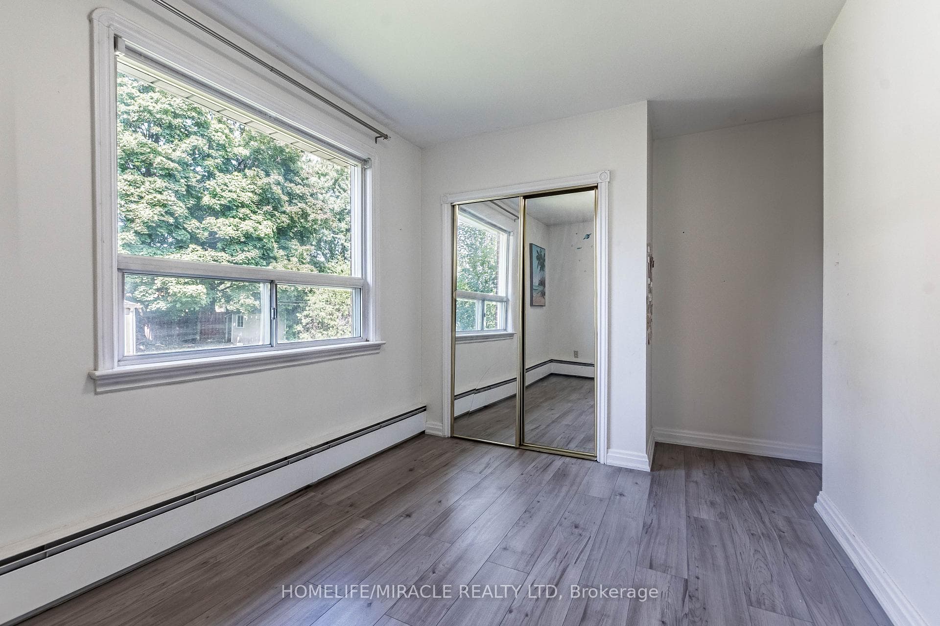 625 Hyacinthe Boulevard photo 26