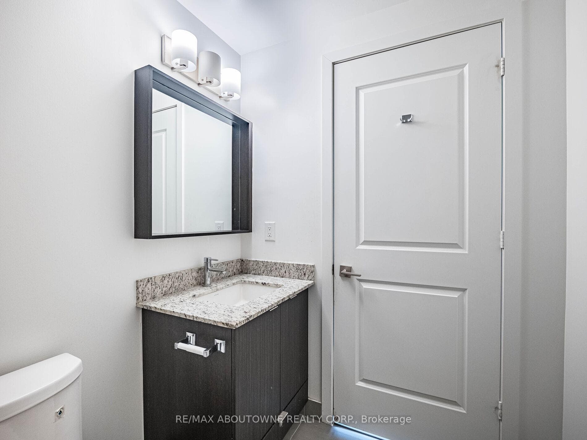 4633 Glen Erin Drive Unit 704 photo 22