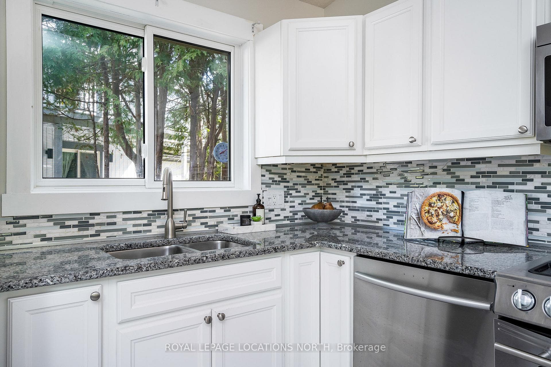 14 Dawson Drive Unit 417 photo 16