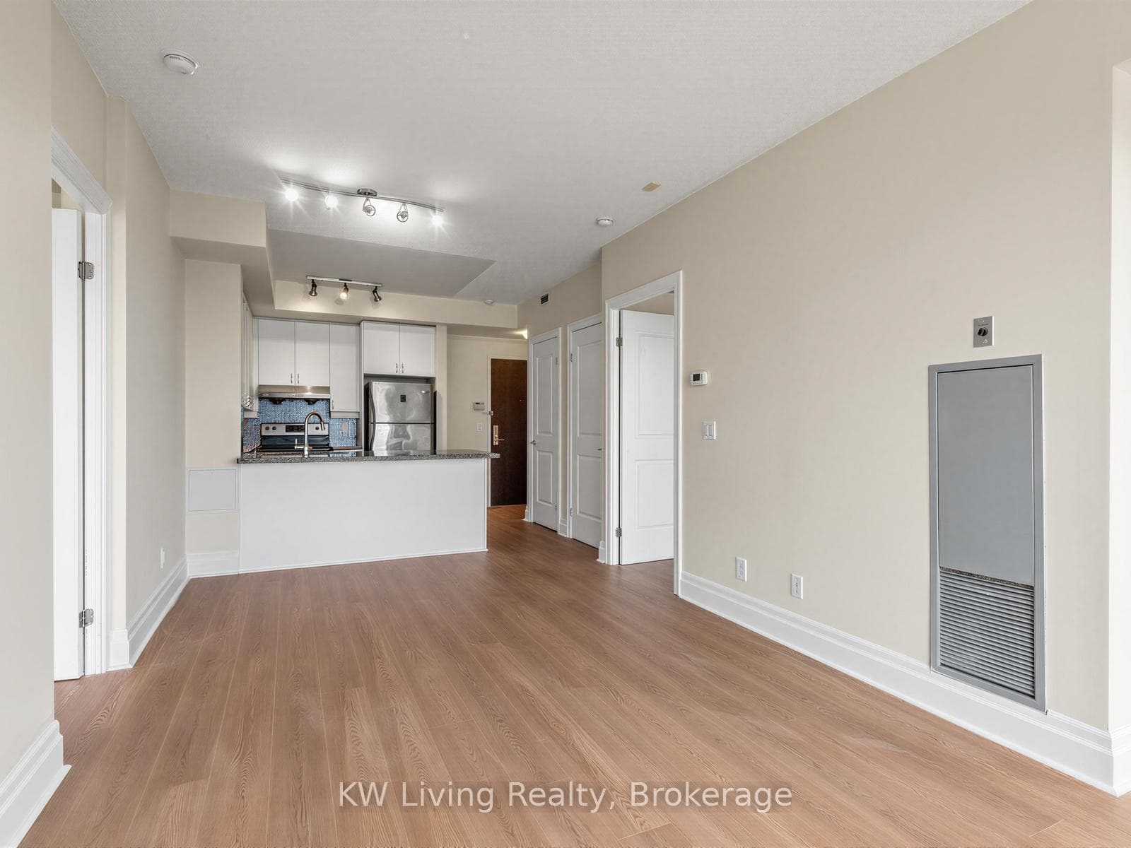 21 Upper Duke Crescent Unit 604 photo 13