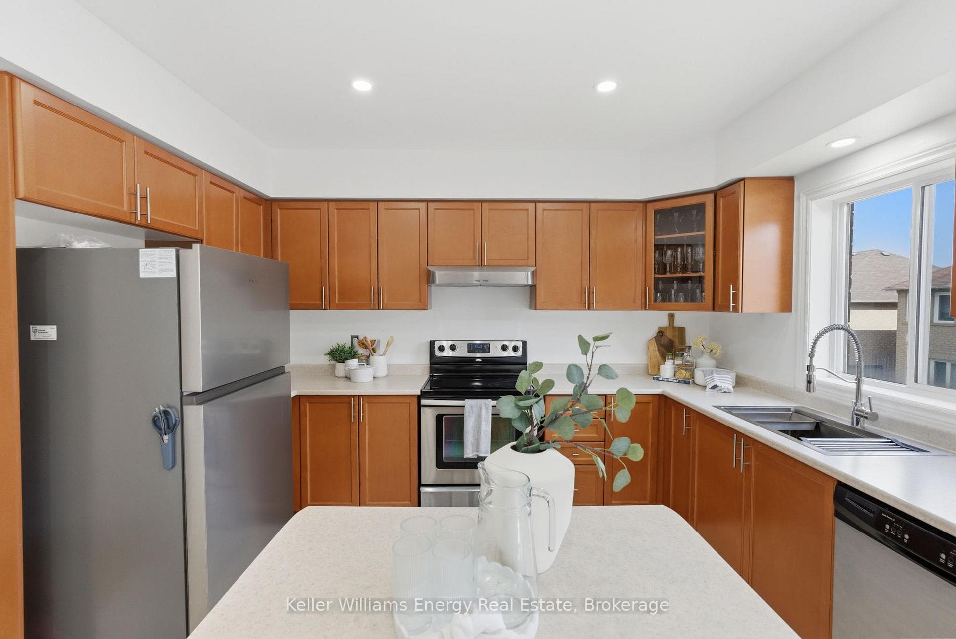 338 Dowson Loop photo 11