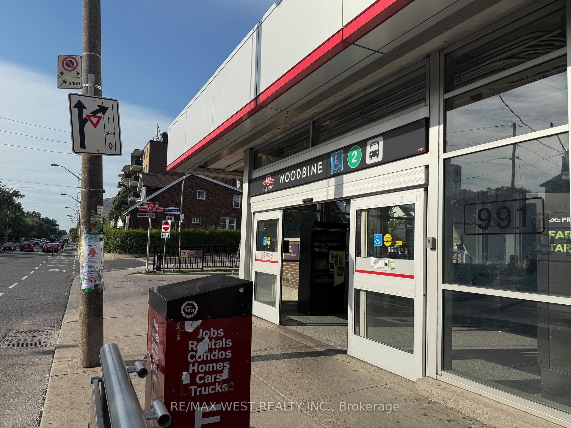 2097 Danforth Avenue Unit 1 photo 19