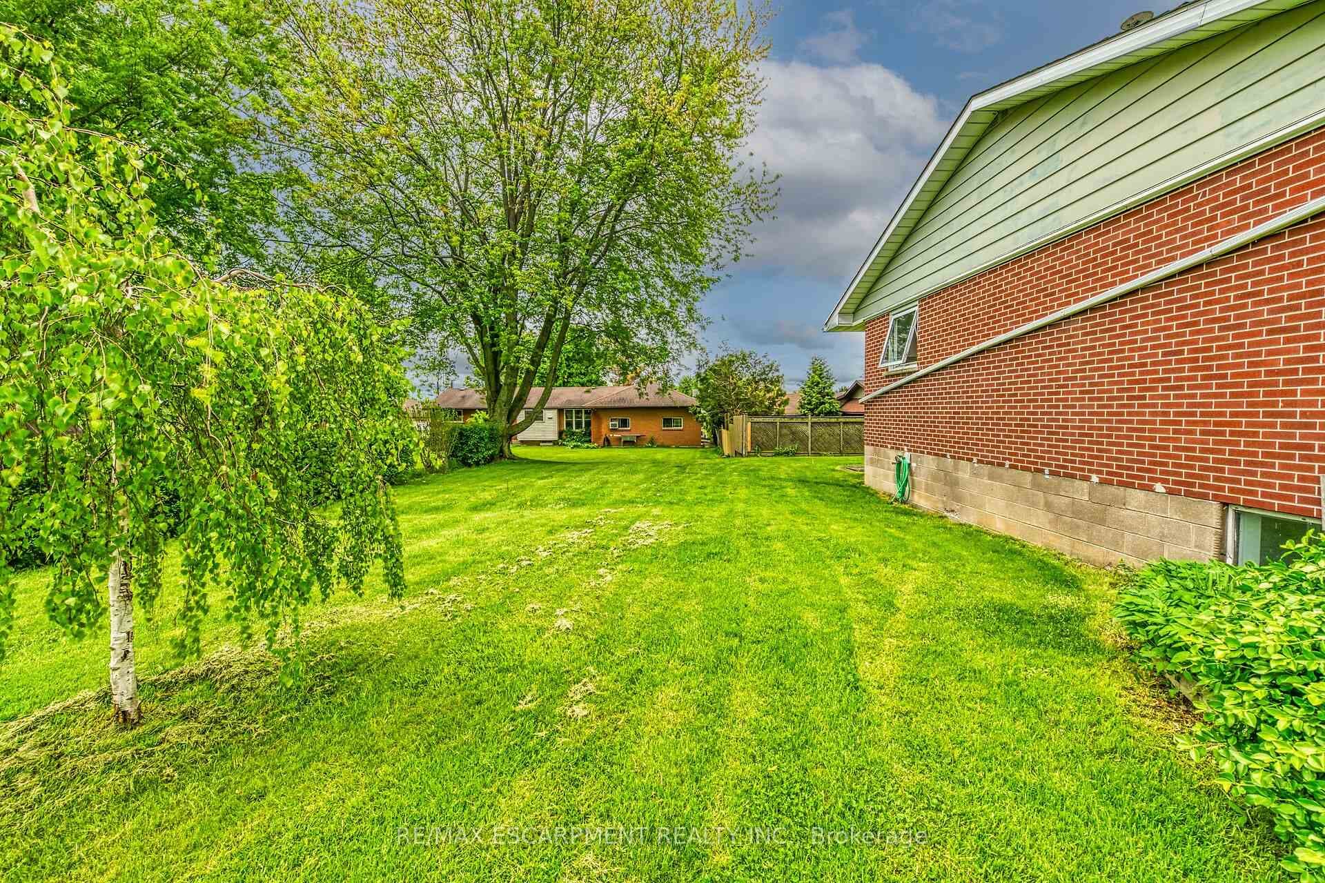 42 Nelles Street photo 41
