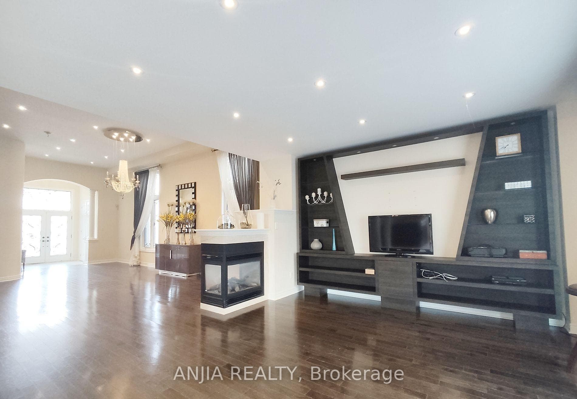 19 Savona Place photo 8