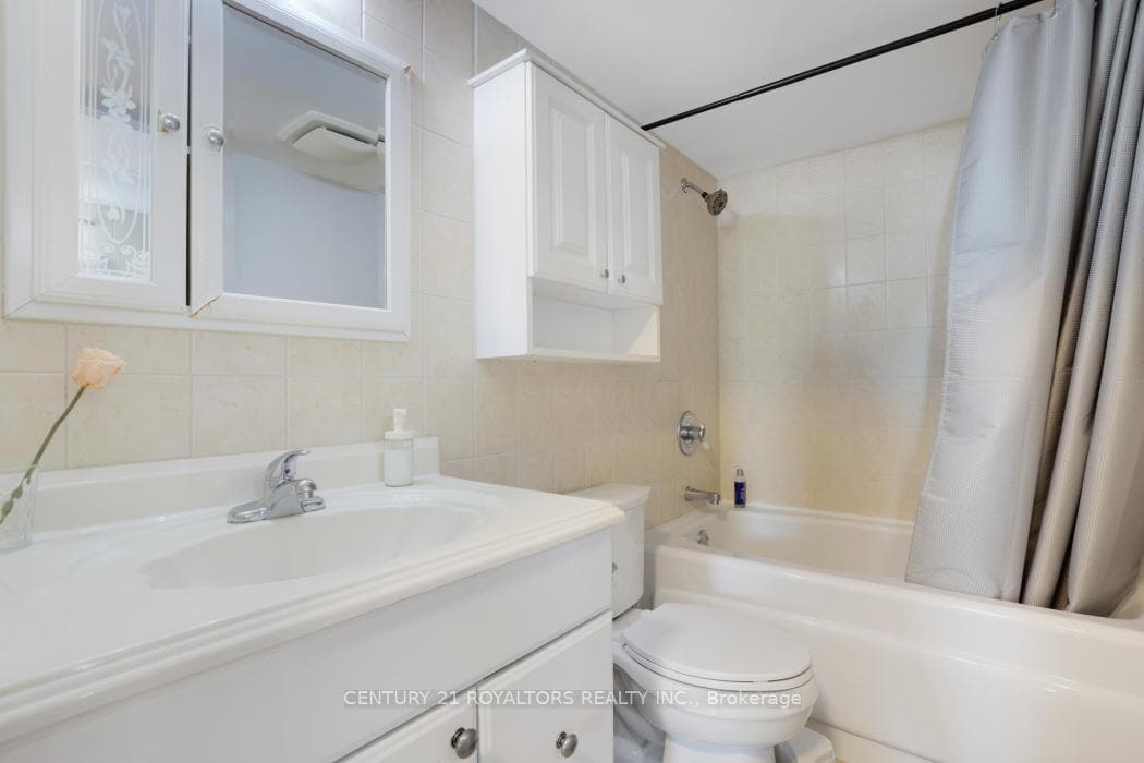 71 Somerset Street Unit 1602 photo 17