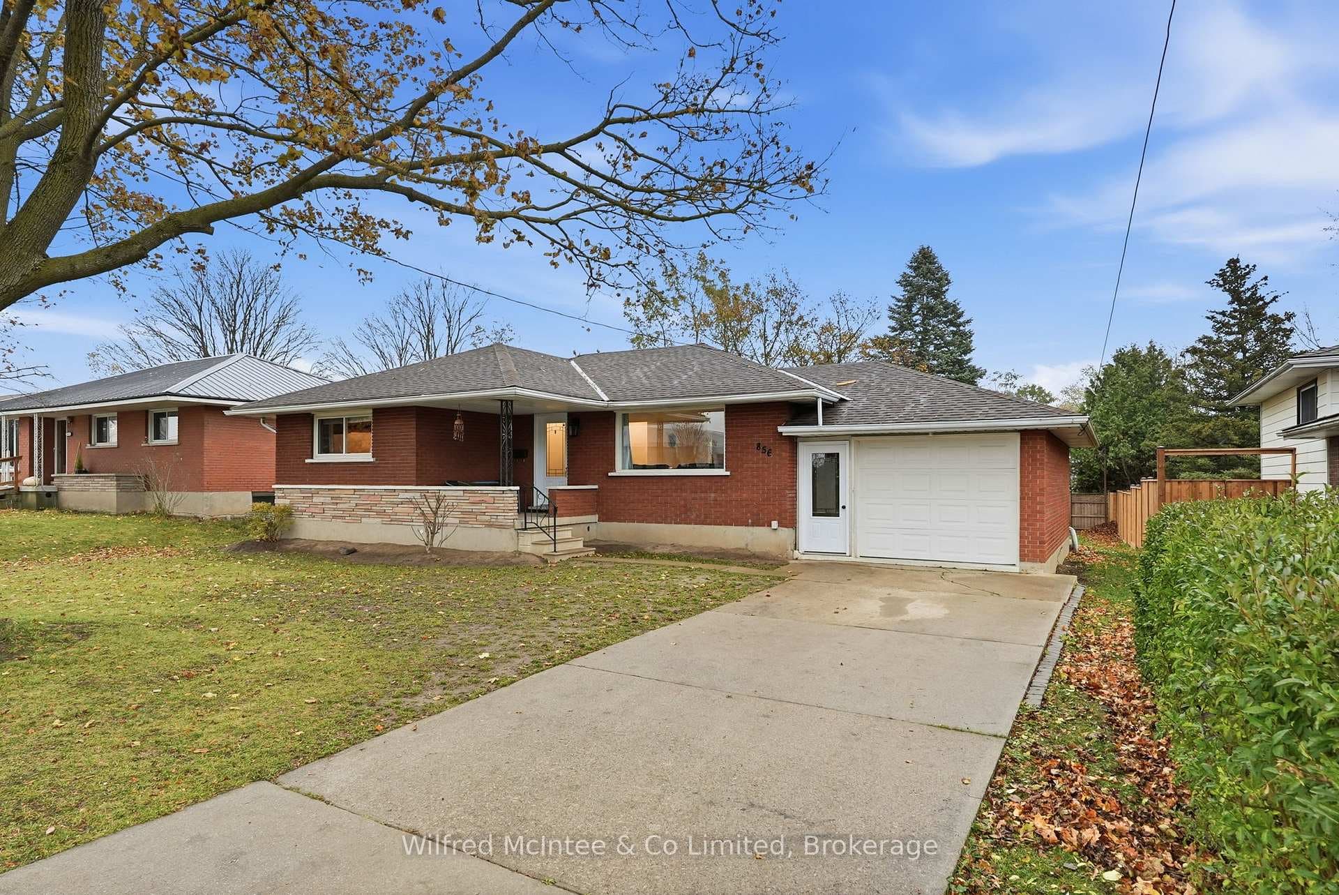 856 York Avenue photo 3