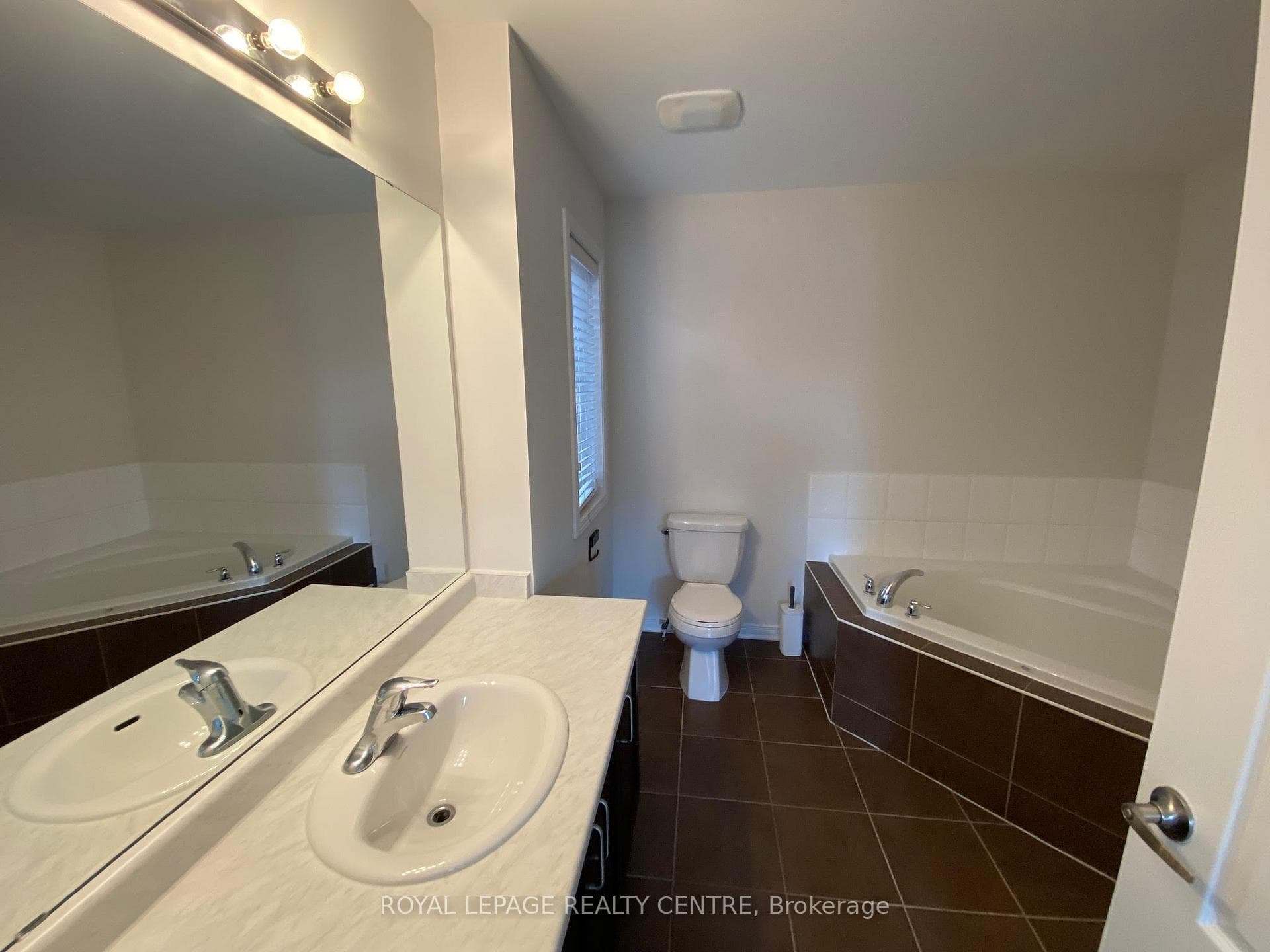 123 Preston Meadow Avenue photo 11