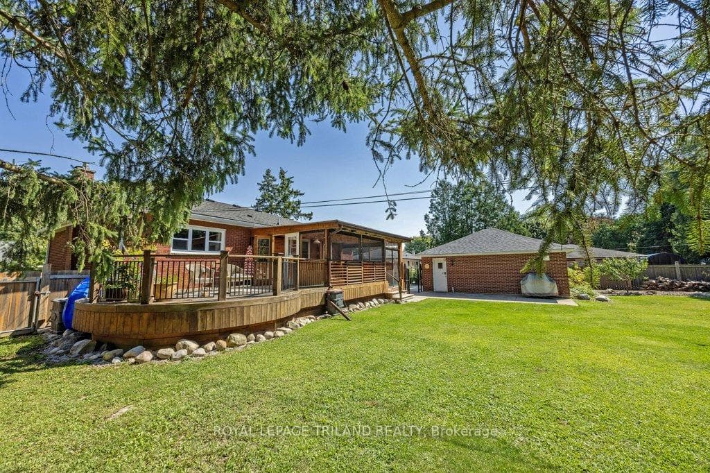 292 Alma Street photo 37