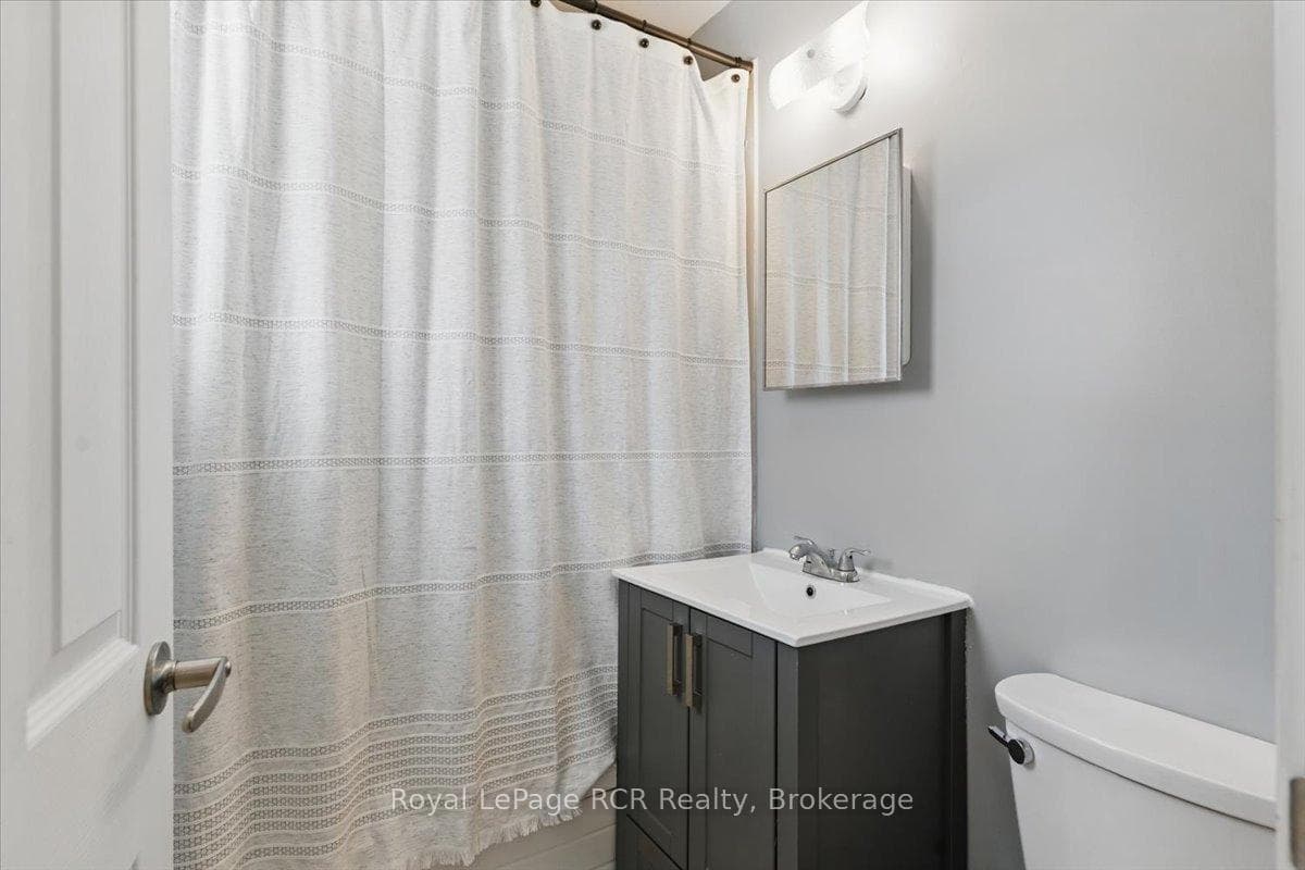1319 8th Avenue photo 16