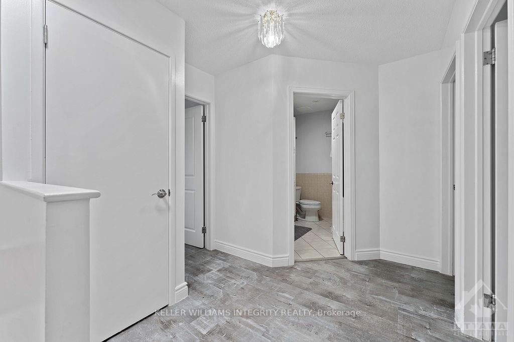 30 CARMICHAEL Court photo 17