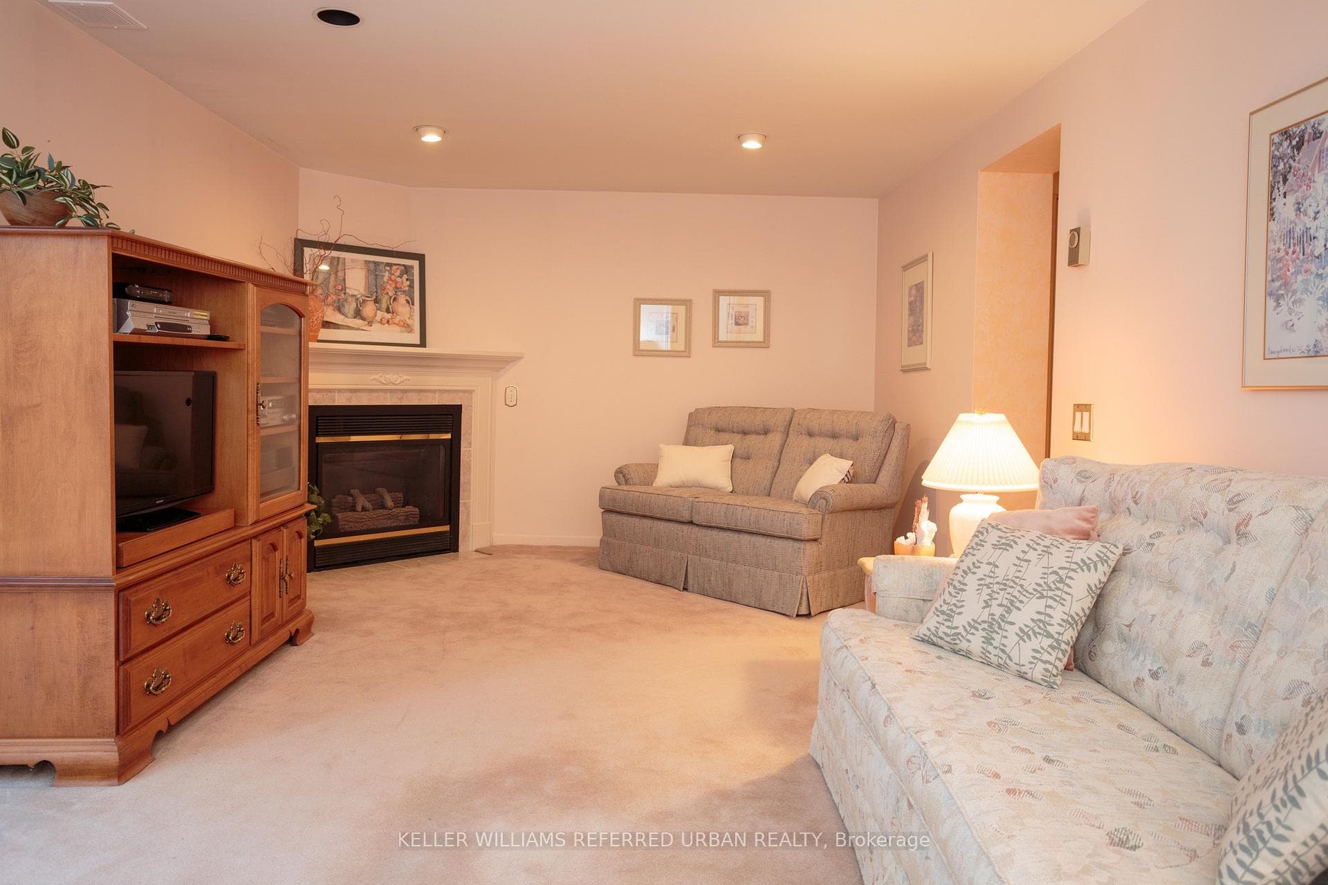 345 Moore Avenue photo 31