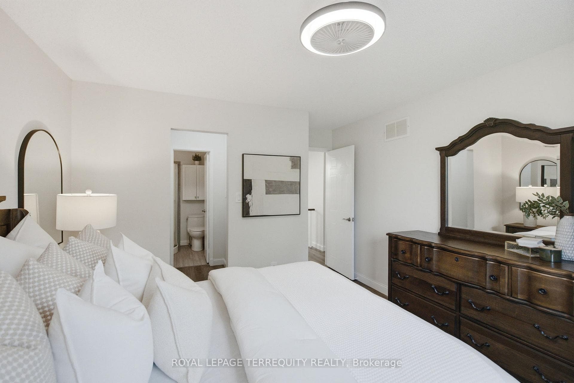 1765 Dufferin Street photo 21