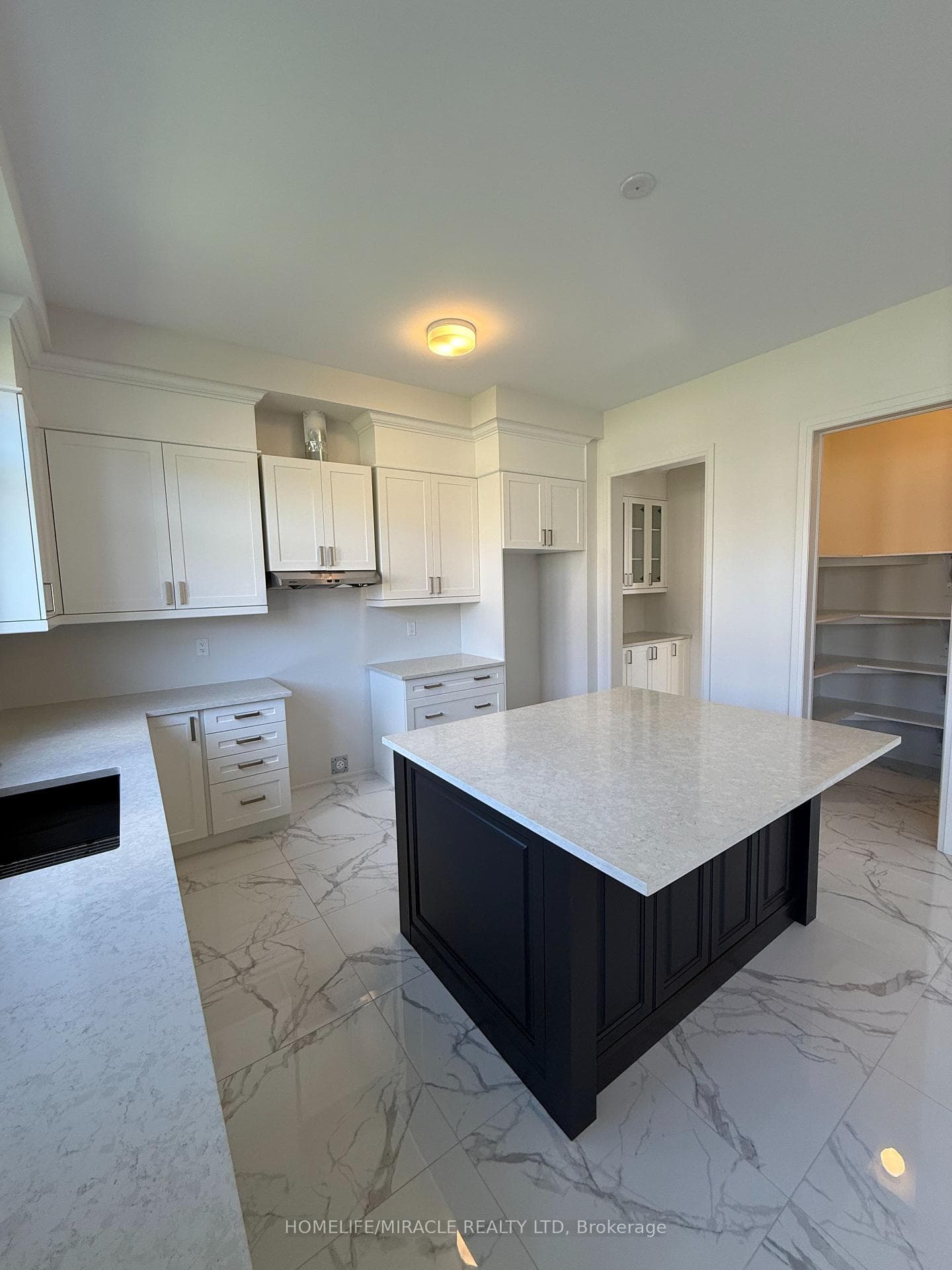 19 Wintergreen Lane photo 17
