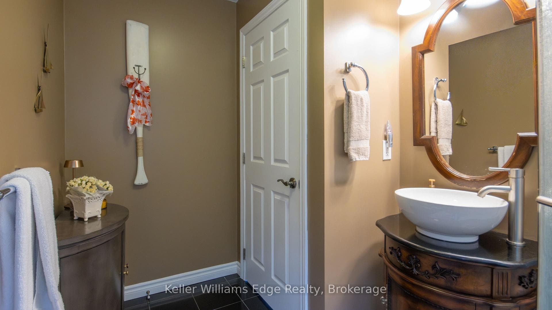 43 LAKESHORE Drive photo 26