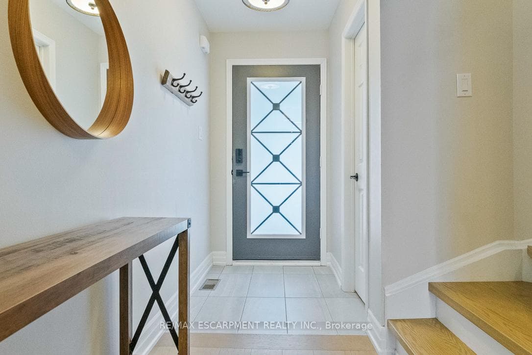 155 Taylorwood Avenue photo 4