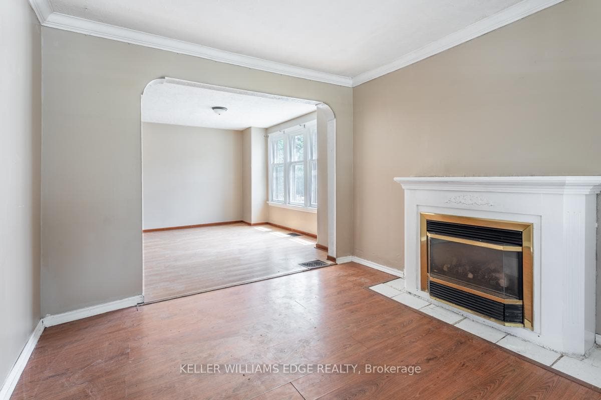 51 Cedar Avenue photo 8
