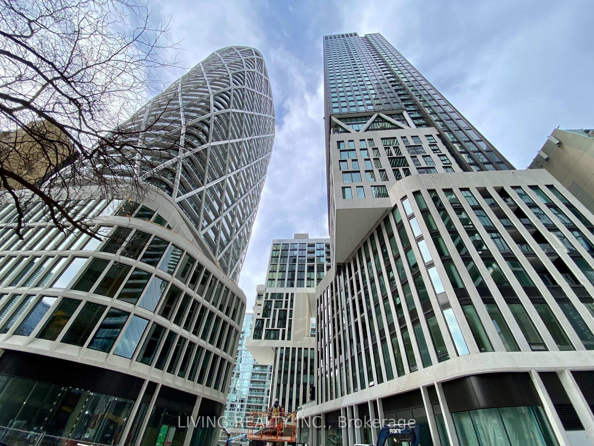 238 Simcoe Street Unit 2906 photo 3