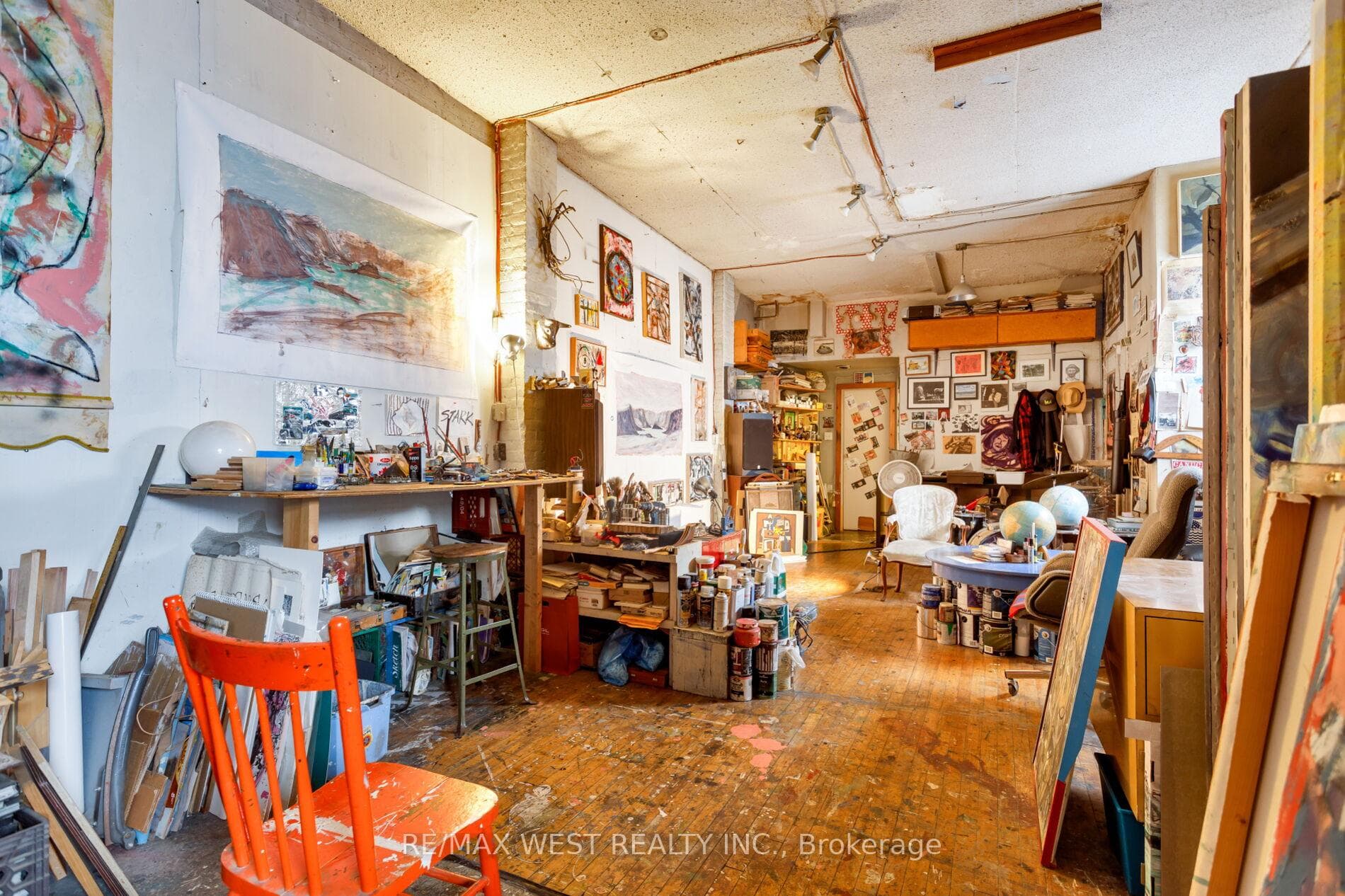 1493 Dupont Street photo 17